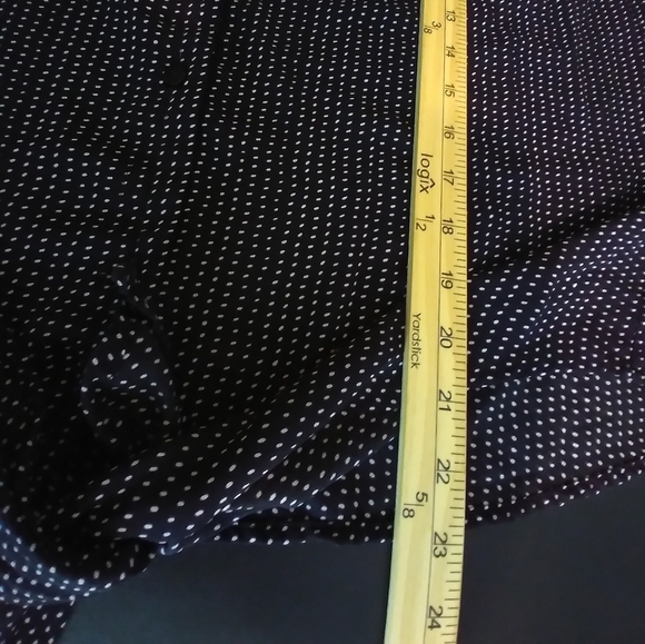 NWT Adrianna Papell Black and White Polka Dot Sleeveless Top Tie Front Size L - Picture 11 of 11